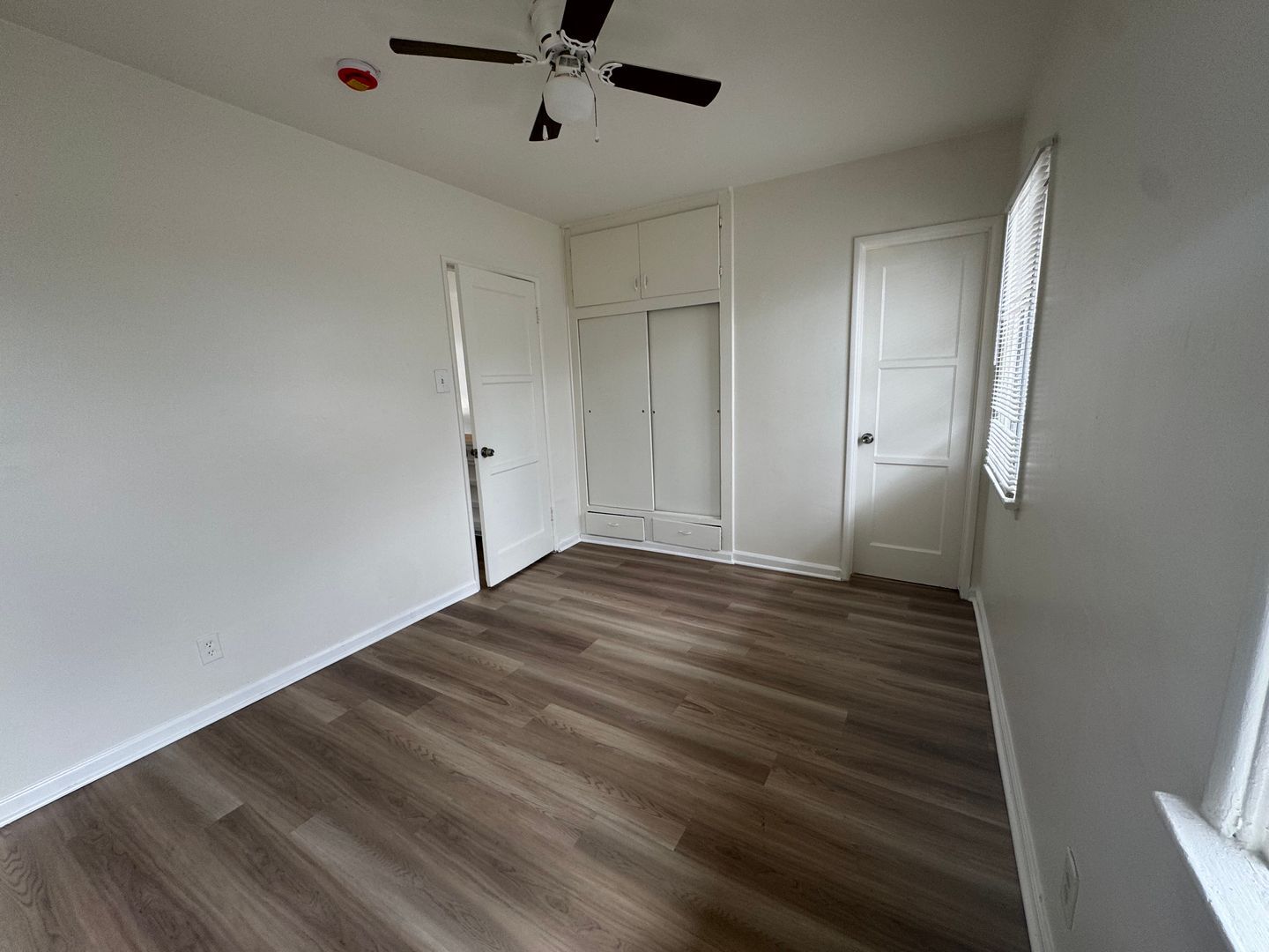 434 - 442 E Lincoln Street - Carson - California - 1 bed, 1 bath rental property