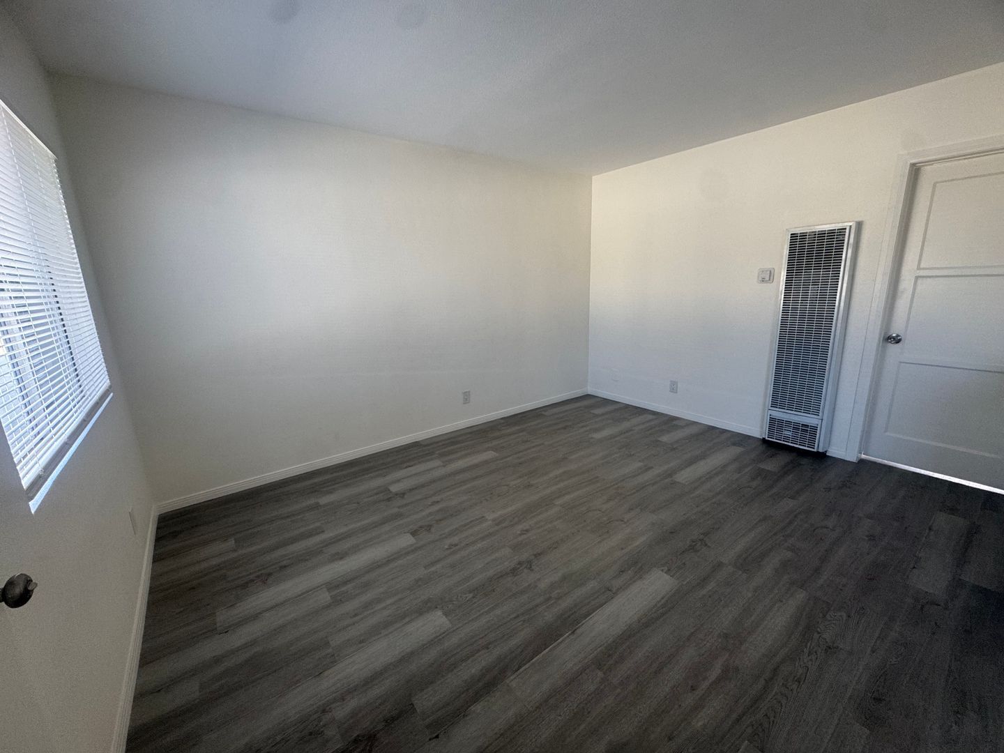 434 - 442 E Lincoln Street - Carson - California - 1 bed, 1 bath rental property