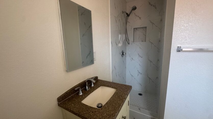434 - 442 E Lincoln Street - Carson - California - 1 bed, 1 bath rental property