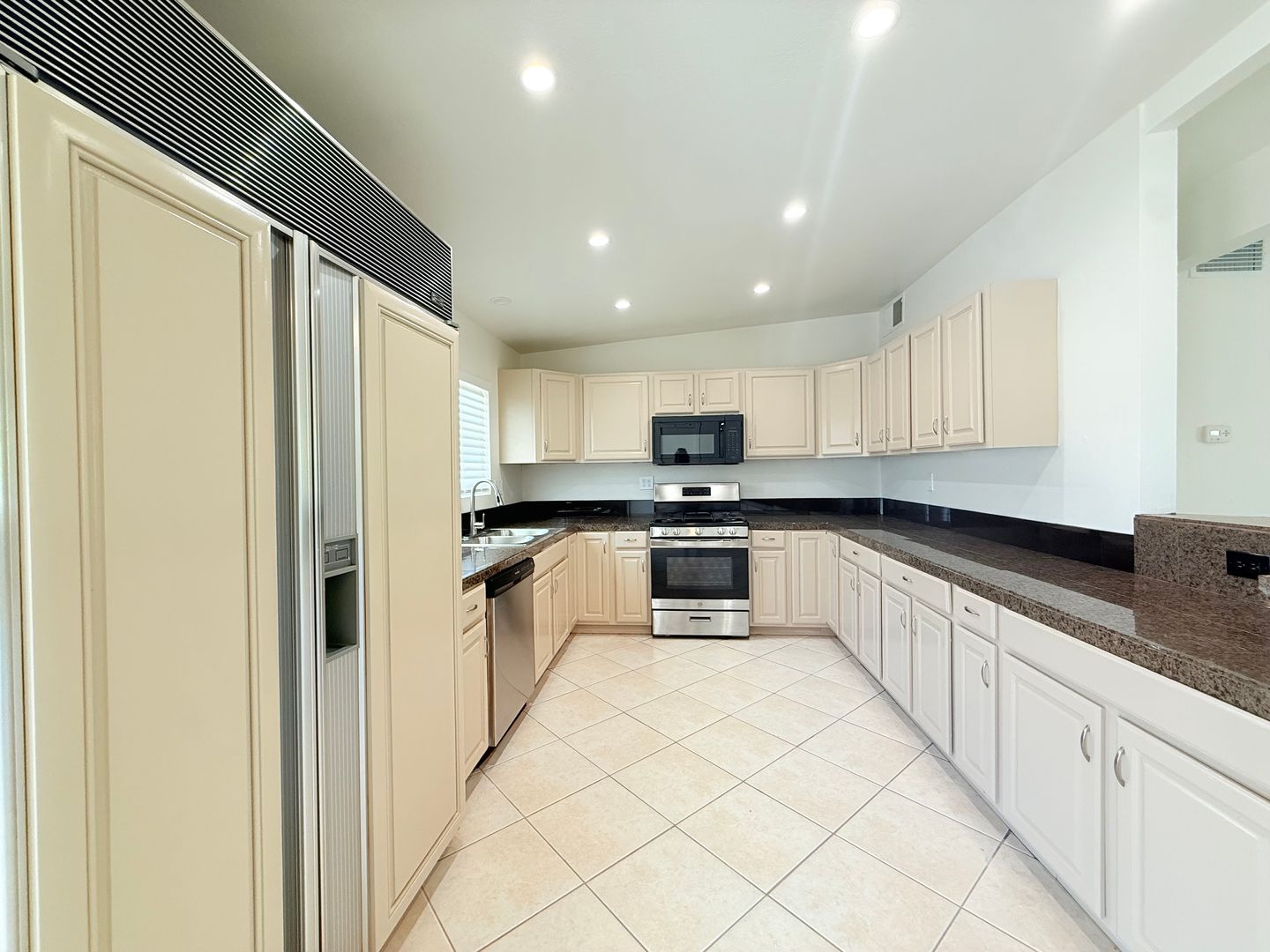 44458 San Juan Avenue - Palm Desert - California - 3 bed, 2 bath rental property