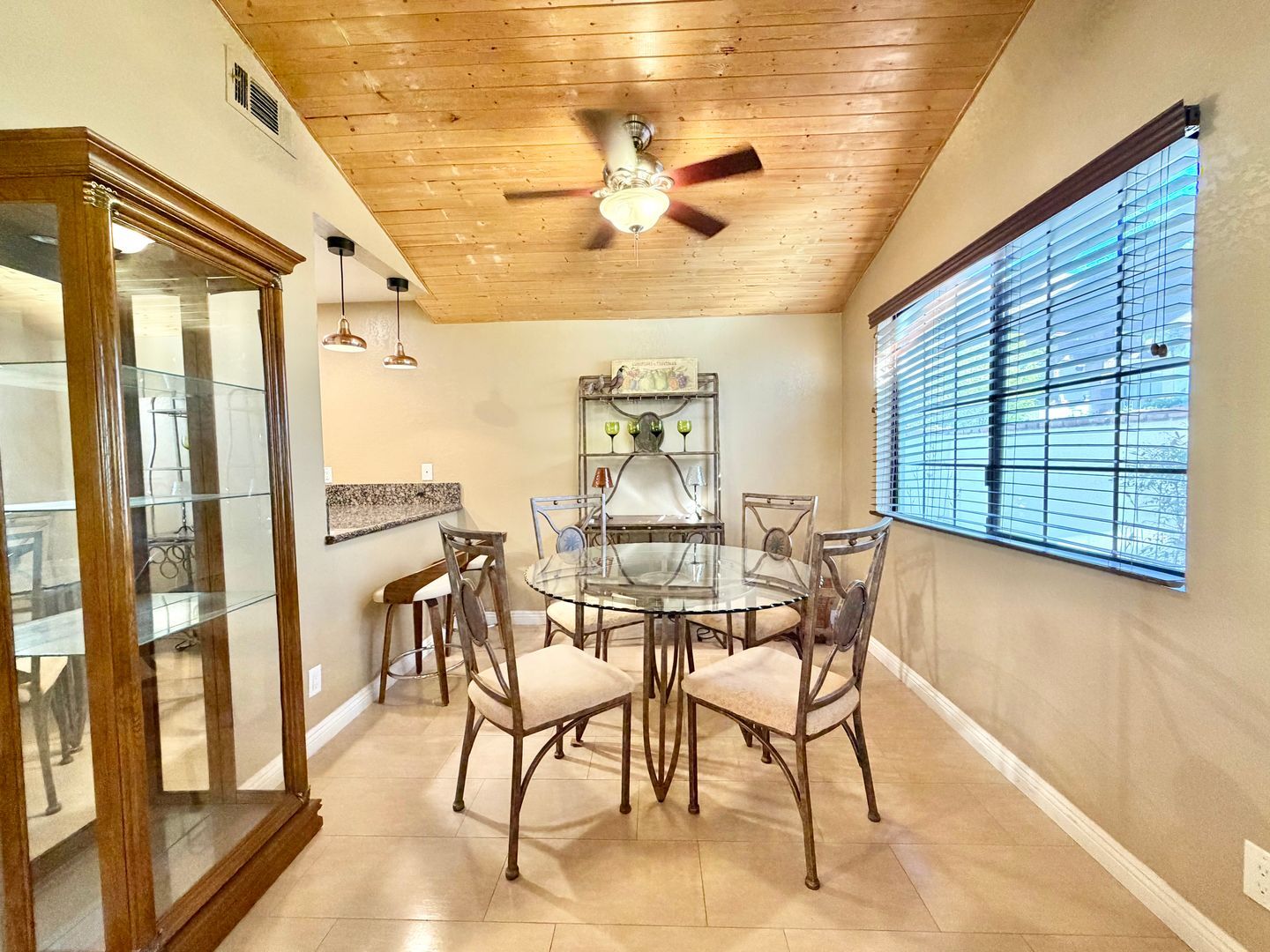45550 Ocotillo Dr Unit D - Palm Desert - California - 2 bed, 2 bath rental property
