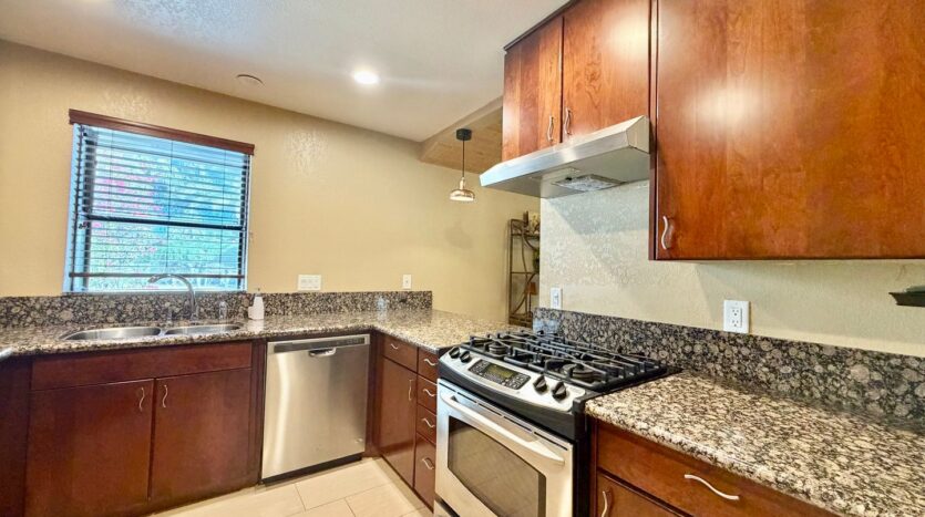 45550 Ocotillo Dr Unit D - Palm Desert - California - 2 bed, 2 bath rental property