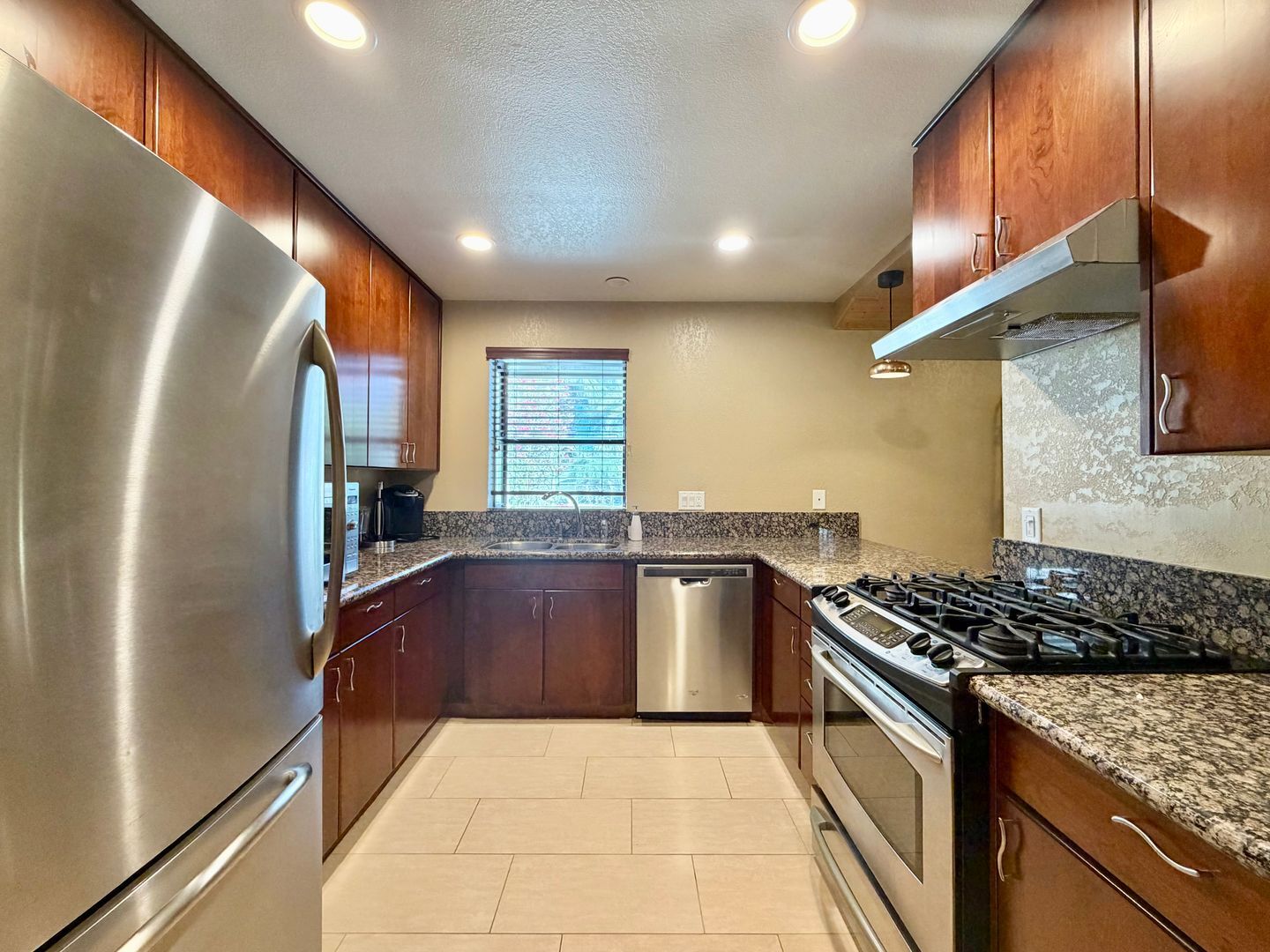45550 Ocotillo Dr Unit D - Palm Desert - California - 2 bed, 2 bath rental property