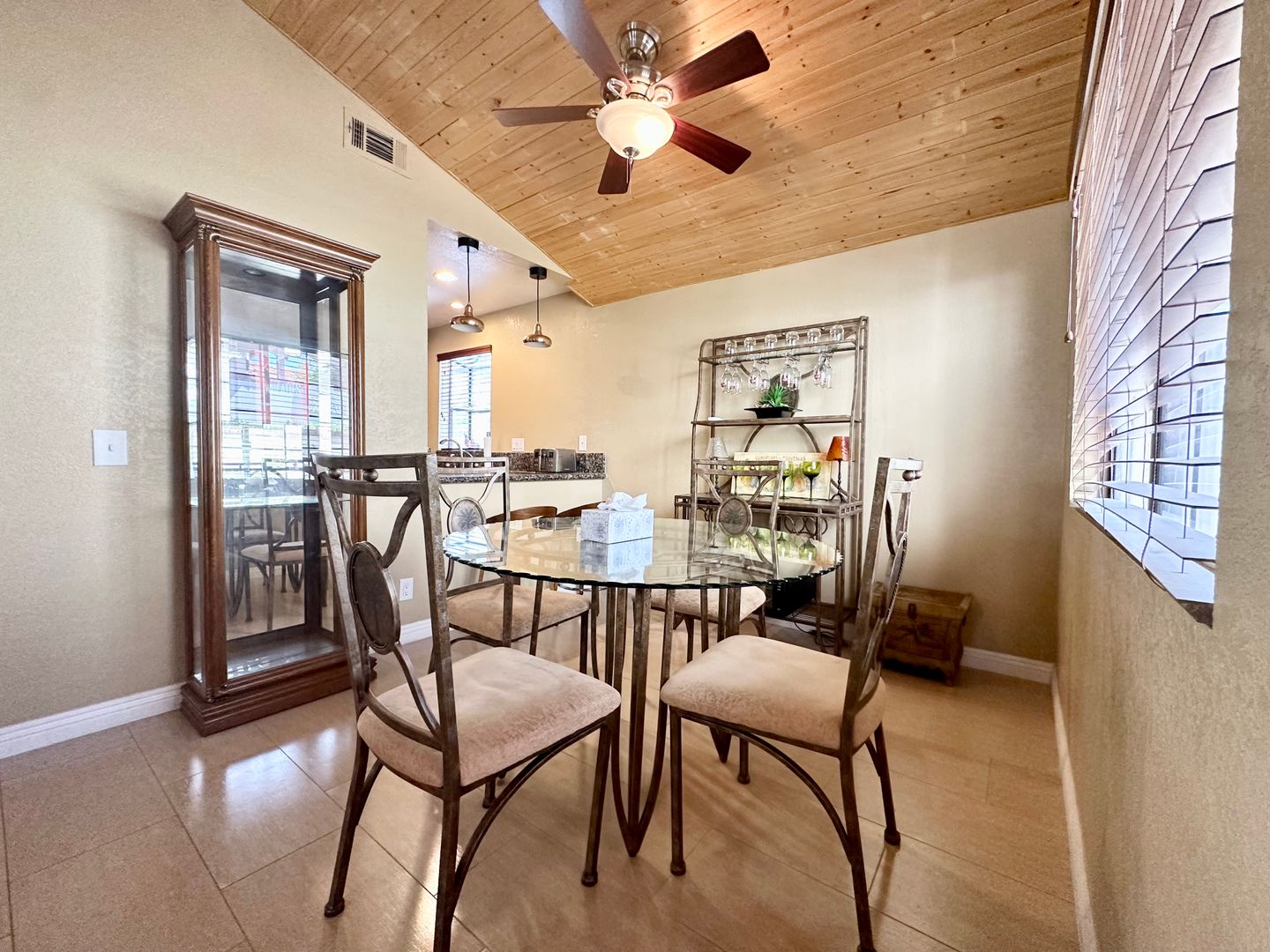 45550 Ocotillo Dr Unit D - Palm Desert - California - 2 bed, 2 bath rental property