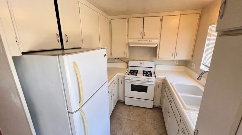 4665 Cherokee Avenue #18 - San Diego - California - 2 bed, 1 bath rental property