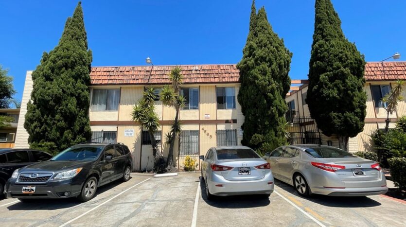 4665 Cherokee Avenue #18 - San Diego - California - 2 bed, 1 bath rental property