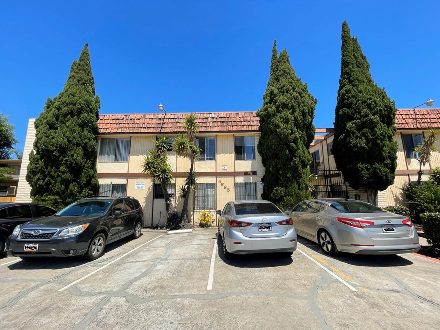 4665 Cherokee Avenue #18 - San Diego - California - 2 bed, 1 bath rental property