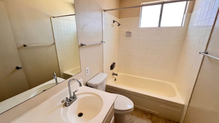4665 Cherokee Avenue #18 - San Diego - California - 2 bed, 1 bath rental property