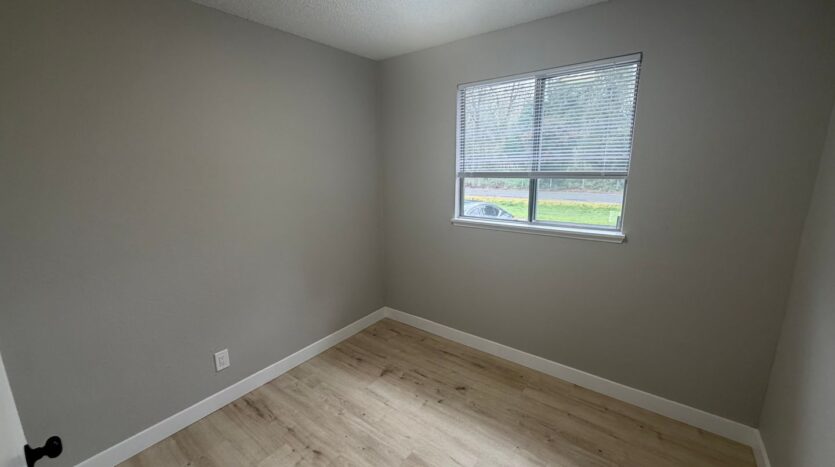 4700 124th St Ct SW - Lakewood - Washington - 3 bed, 1 bath rental property