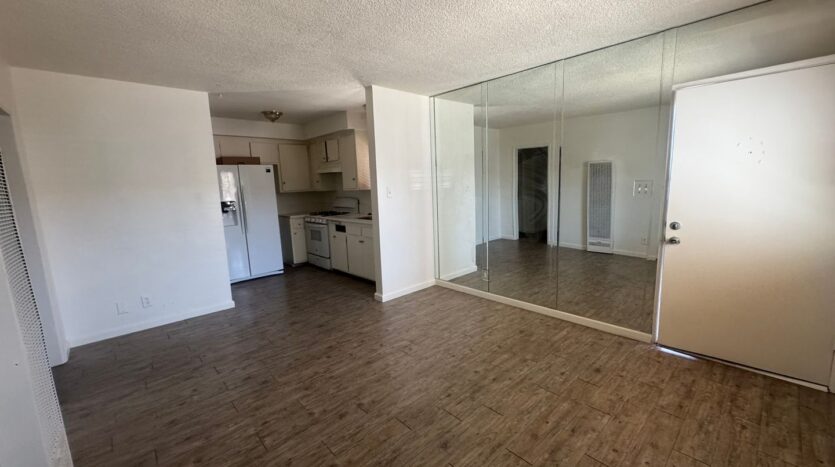 4730 W 118th Street - Hawthorne - California - 2 bed, 1 bath rental property