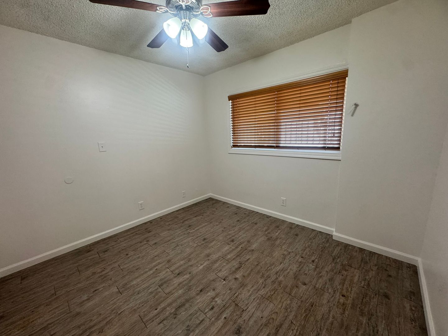 4730 W 118th Street - Hawthorne - California - 2 bed, 1 bath rental property