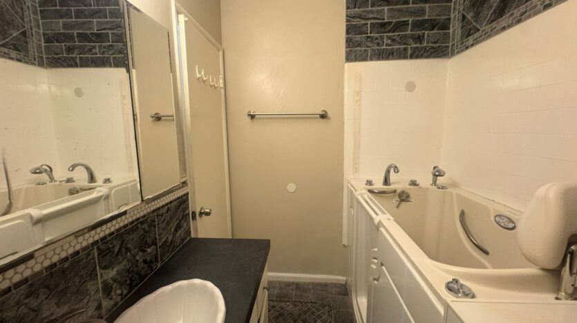 4730 W 118th Street - Hawthorne - California - 2 bed, 1 bath rental property