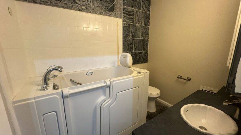 4730 W 118th Street - Hawthorne - California - 2 bed, 1 bath rental property