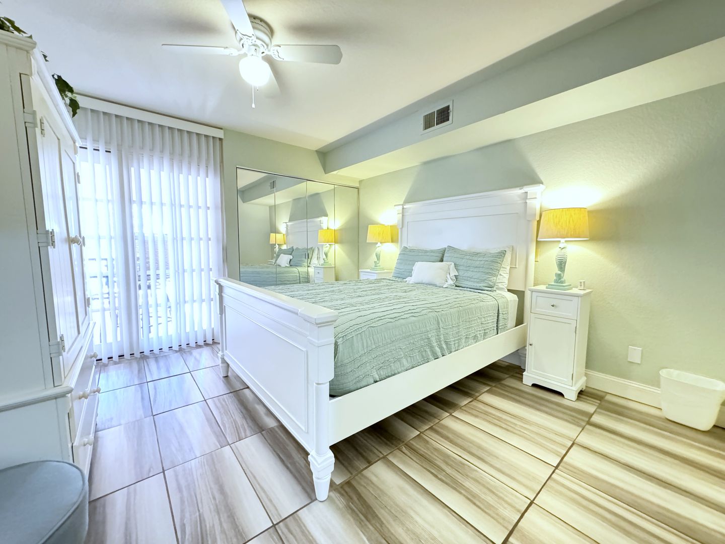 500 East Amado Rd Unit 510 - Palm Springs - California - 1 bed, 2 bath rental property