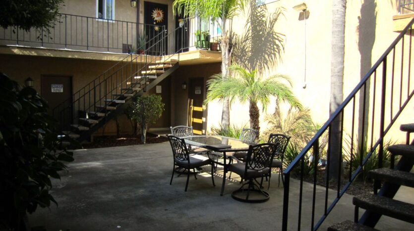520 N Freeman St - Oceanside - California - 1 bed, 1 bath rental property
