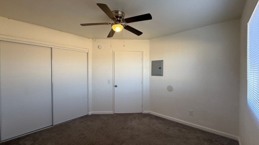 524 E. Ave Q12 - Unit 4 - Palmdale - California - 2 bed, 1 bath rental property