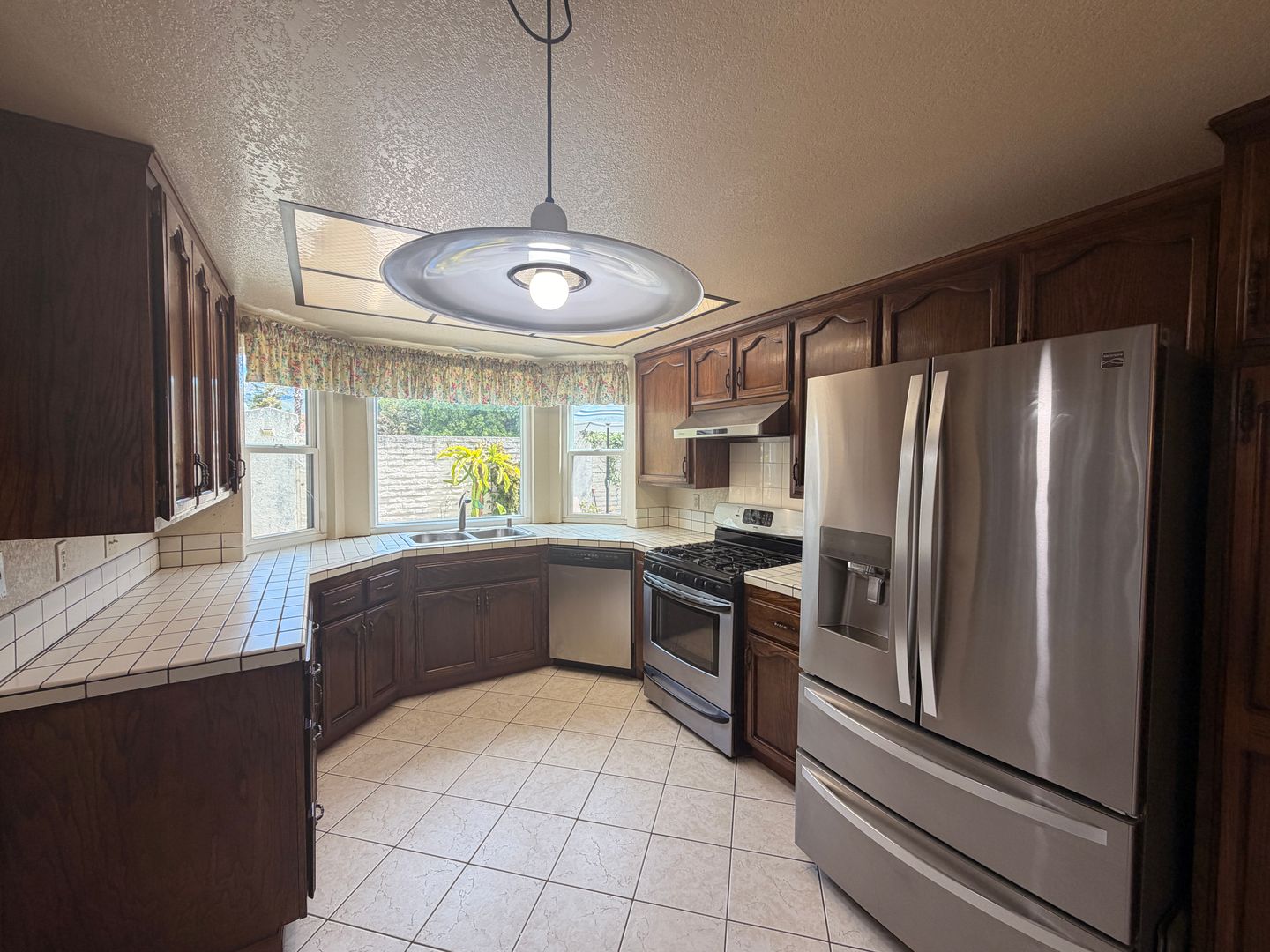 528 Folsom Circle - Milpitas - California - 4 bed, 2.5 bath rental property