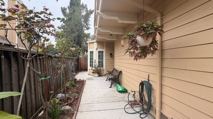 528 Folsom Circle - Milpitas - California - 4 bed, 2.5 bath rental property
