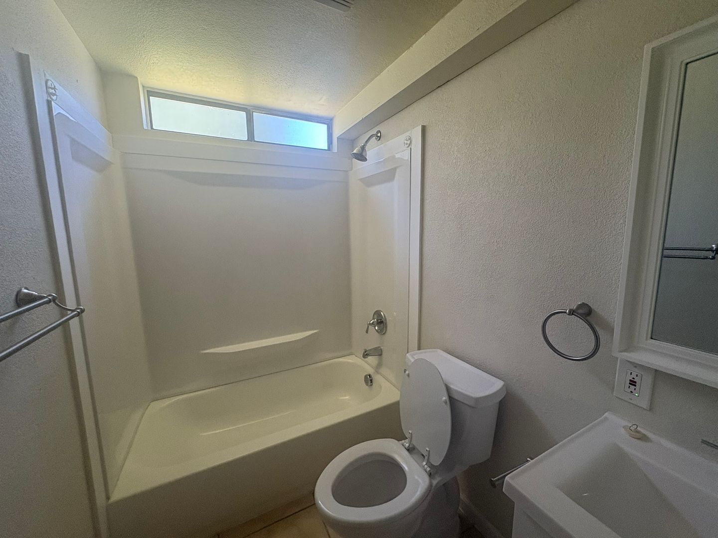 535 N Harbor Blvd  - West Sacramento - California - 1 bed, 1 bath rental property