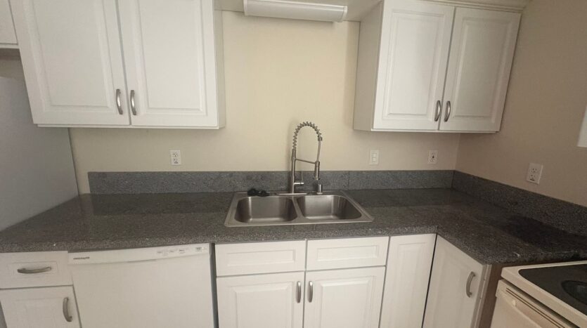 535 N Harbor Blvd  - West Sacramento - California - 1 bed, 1 bath rental property