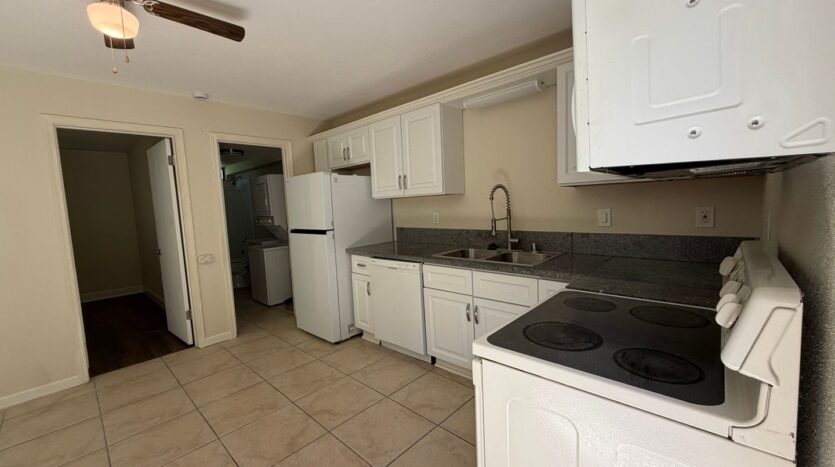 535 N Harbor Blvd  - West Sacramento - California - 1 bed, 1 bath rental property