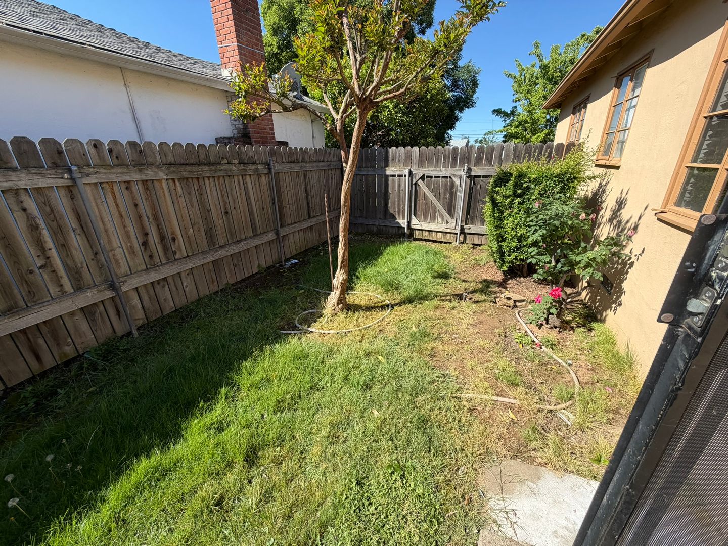 5500 38th ave  - Sacramento - California - 3 bed, 1 bath rental property