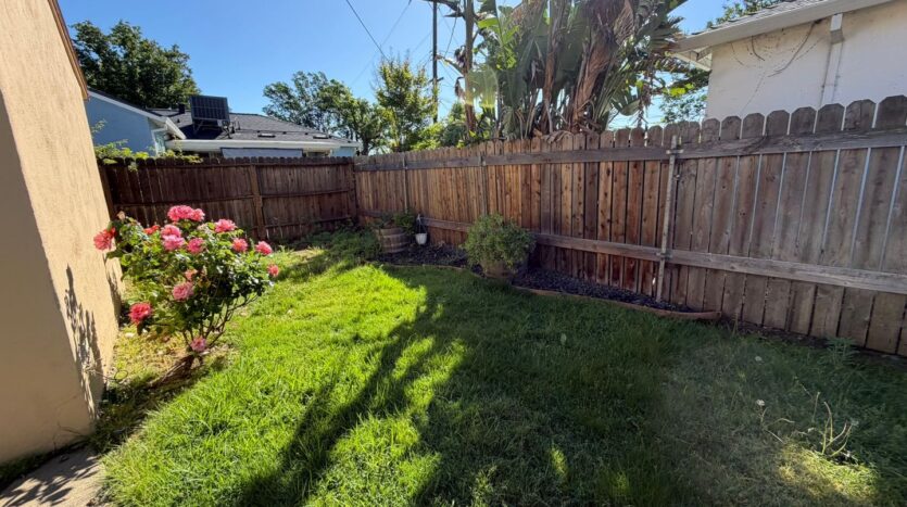 5500 38th ave  - Sacramento - California - 3 bed, 1 bath rental property
