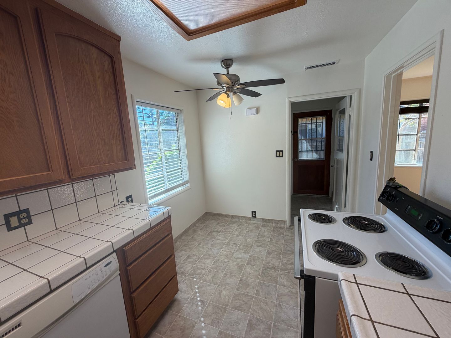 5500 38th ave  - Sacramento - California - 3 bed, 1 bath rental property