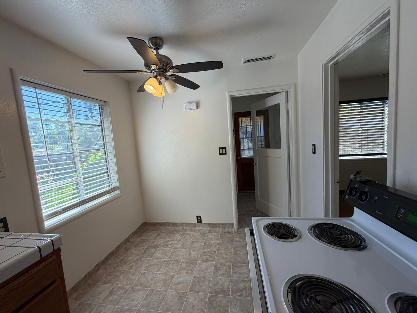 5500 38th ave  - Sacramento - California - 3 bed, 1 bath rental property