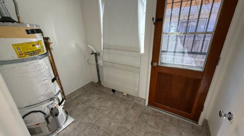 5500 38th ave  - Sacramento - California - 3 bed, 1 bath rental property