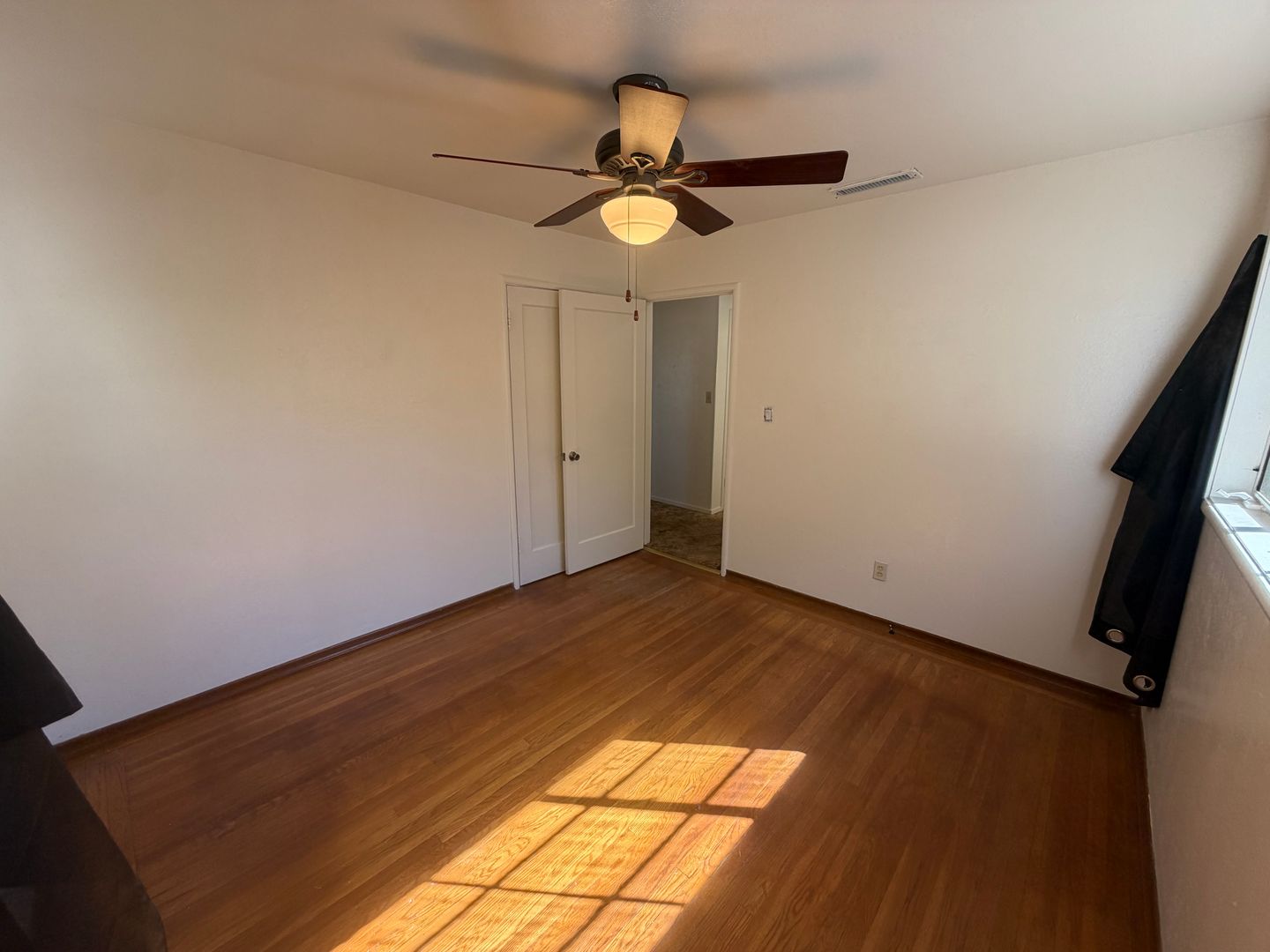 5500 38th ave  - Sacramento - California - 3 bed, 1 bath rental property