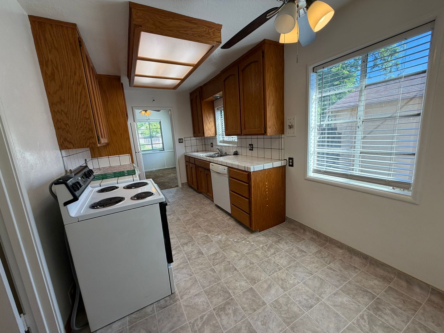 5500 38th ave  - Sacramento - California - 3 bed, 1 bath rental property