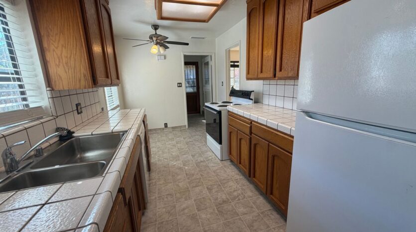 5500 38th ave  - Sacramento - California - 3 bed, 1 bath rental property