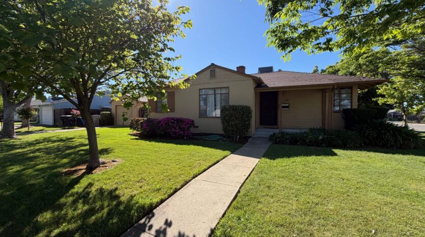 5500 38th ave  - Sacramento - California - 3 bed, 1 bath rental property