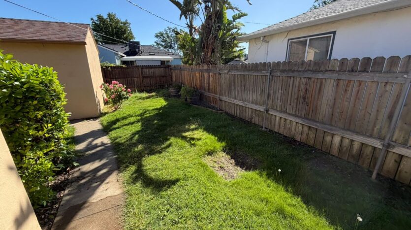 5500 38th ave  - Sacramento - California - 3 bed, 1 bath rental property