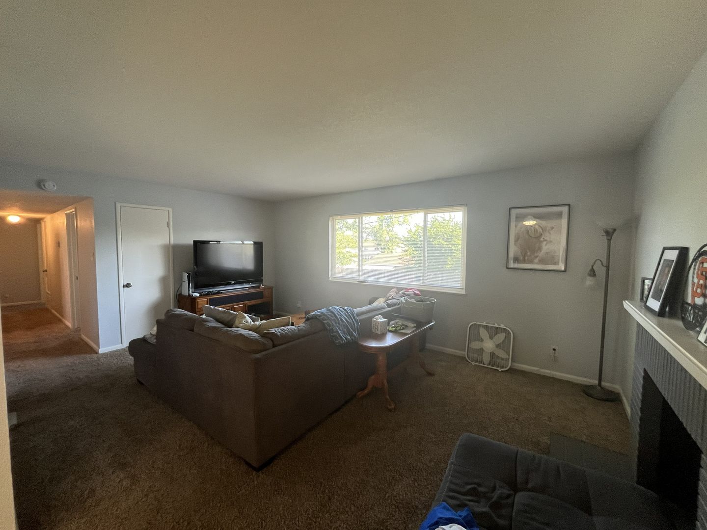 6049 Cherrelyn Way - Carmichael - California - 3 bed, 2 bath rental property