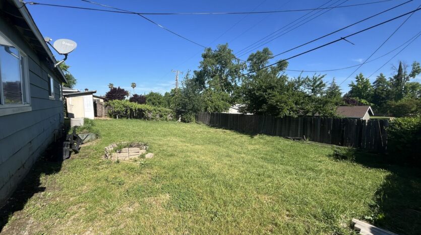 6049 Cherrelyn Way - Carmichael - California - 3 bed, 2 bath rental property