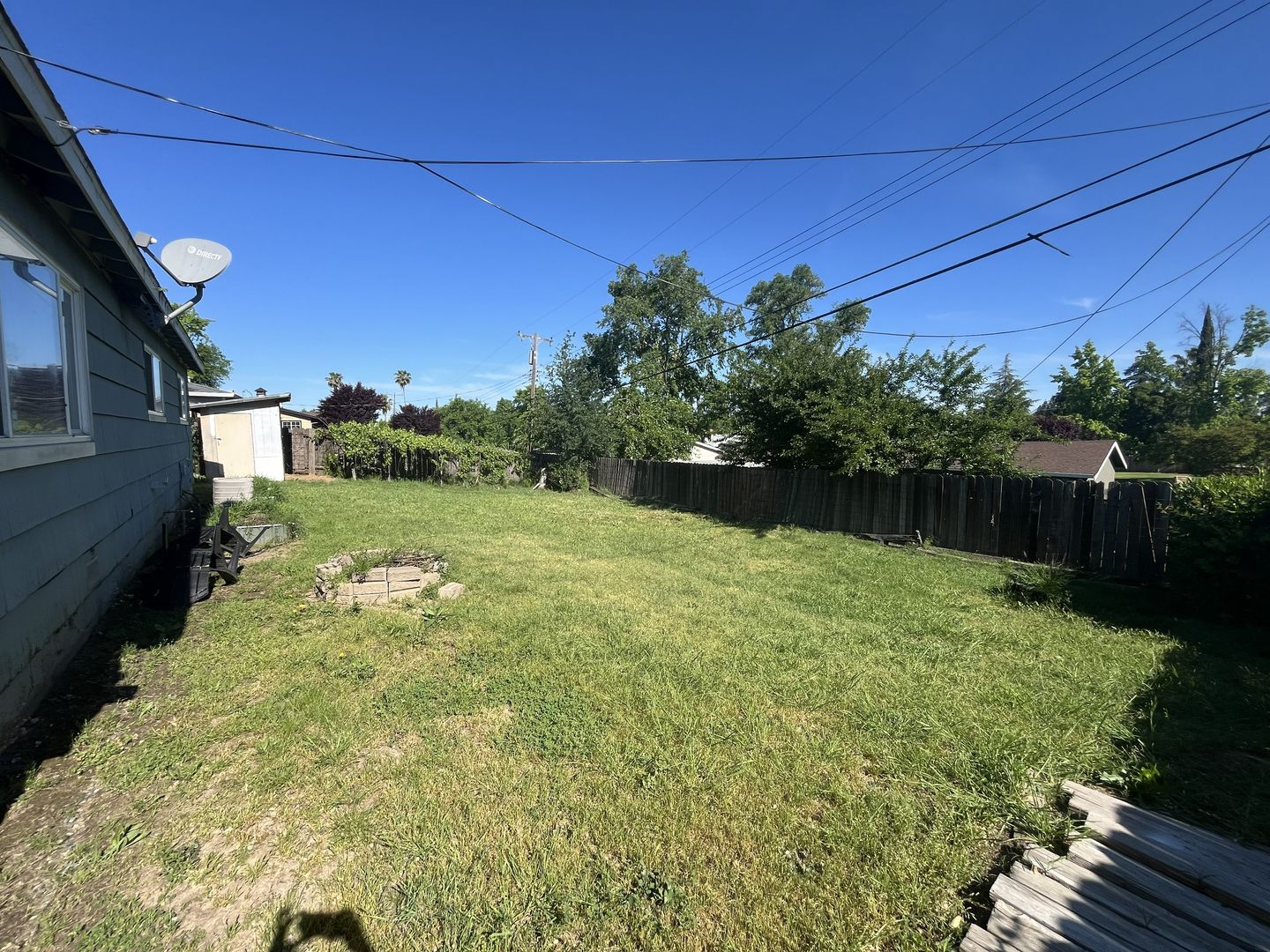 6049 Cherrelyn Way - Carmichael - California - 3 bed, 2 bath rental property