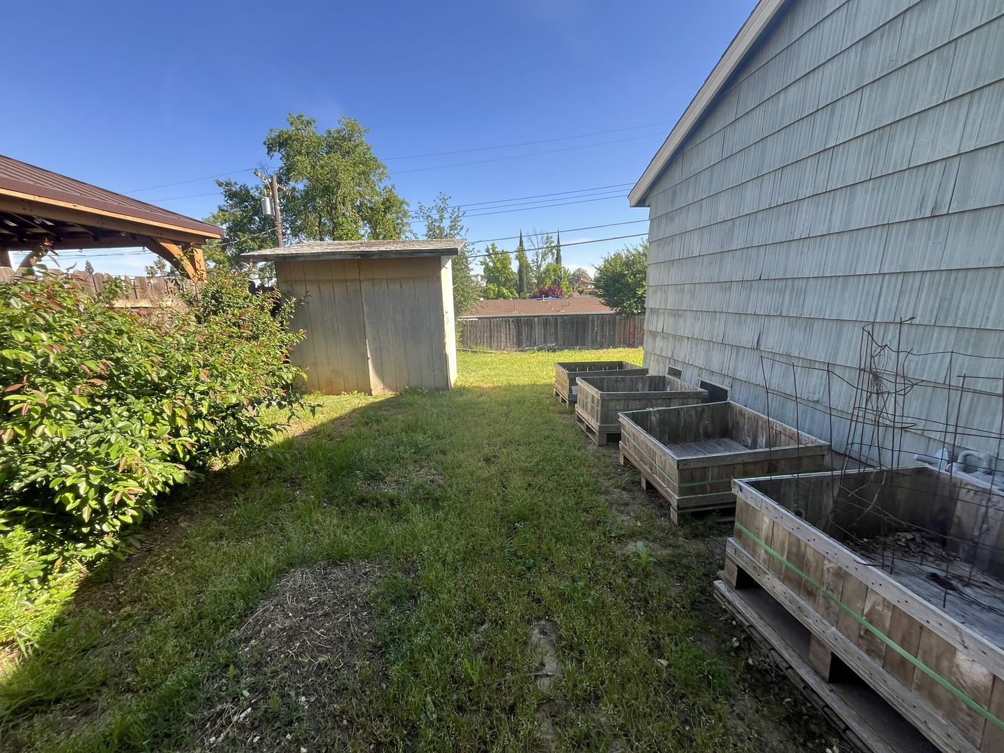 6049 Cherrelyn Way - Carmichael - California - 3 bed, 2 bath rental property