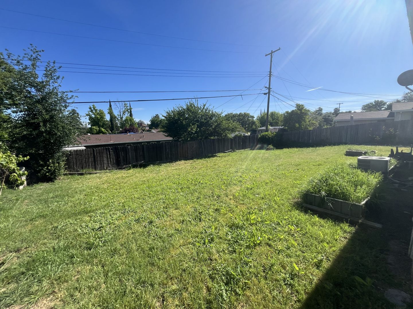 6049 Cherrelyn Way - Carmichael - California - 3 bed, 2 bath rental property