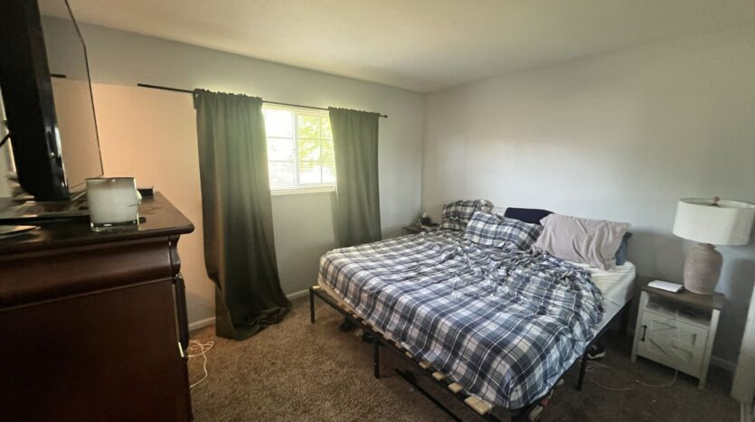 6049 Cherrelyn Way - Carmichael - California - 3 bed, 2 bath rental property