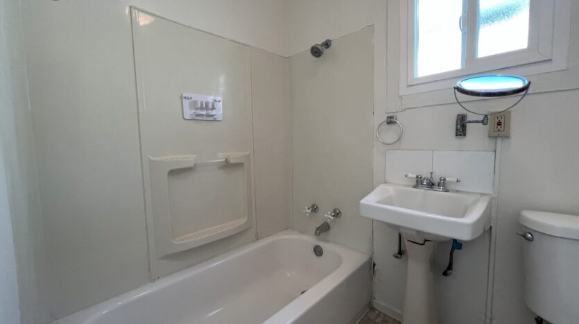 612 E 8th Street #C - National City - California - 1 bed, 1 bath rental property