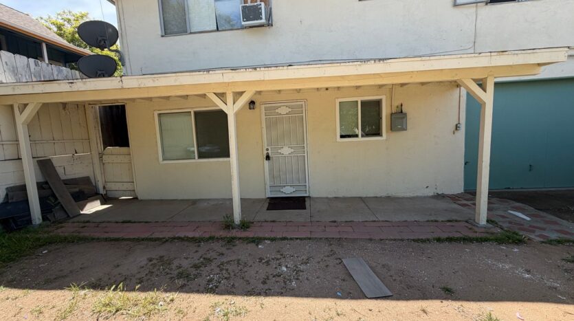 622 S. Kalmia St. #B - Escondido - California - 1 bed, 1 bath rental property