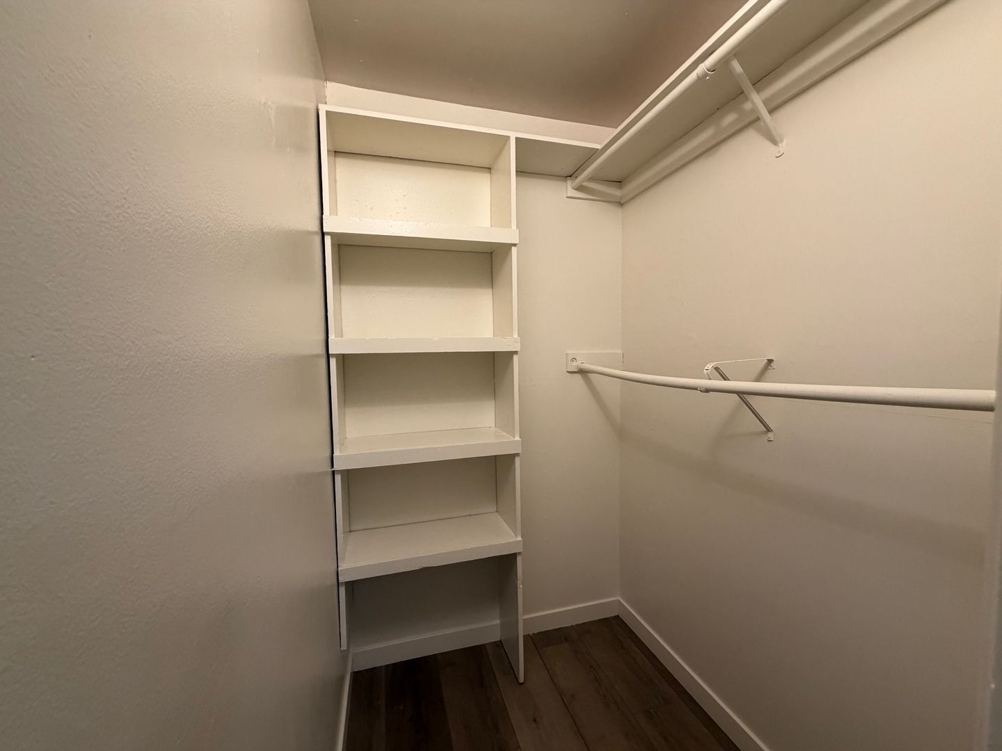 622 S. Kalmia St. #B - Escondido - California - 1 bed, 1 bath rental property