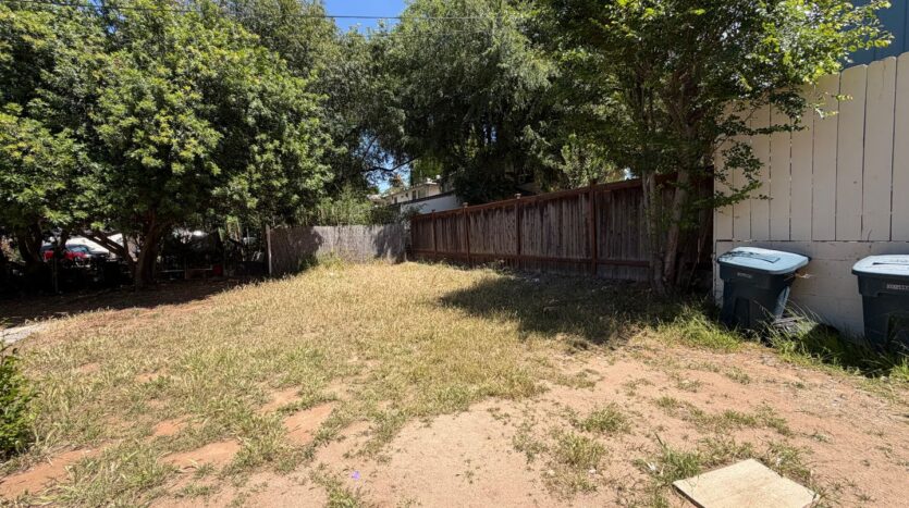 622 S. Kalmia St. #B - Escondido - California - 1 bed, 1 bath rental property