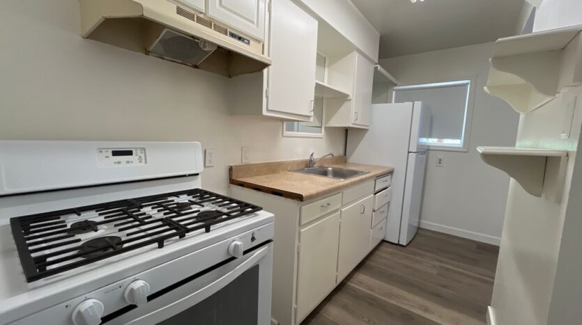 622 S. Kalmia St. #B - Escondido - California - 1 bed, 1 bath rental property