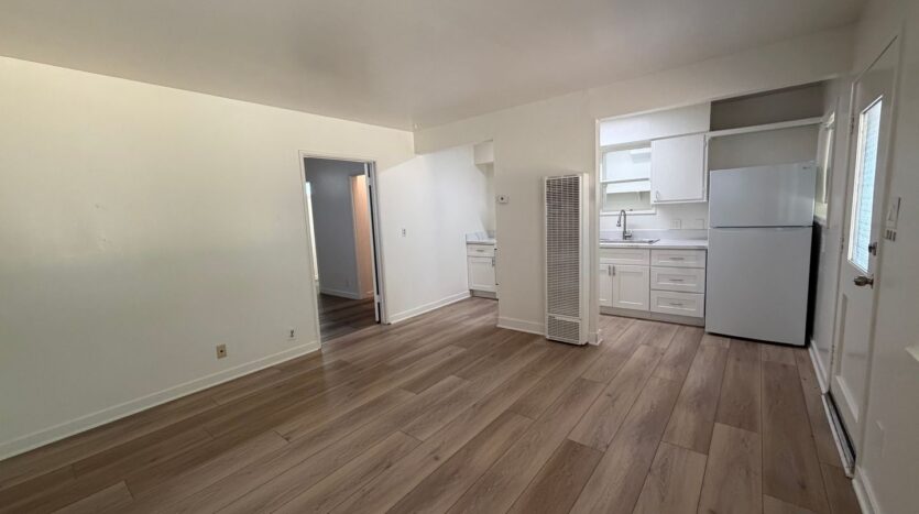622 S. Kalmia St. #B - Escondido - California - 1 bed, 1 bath rental property
