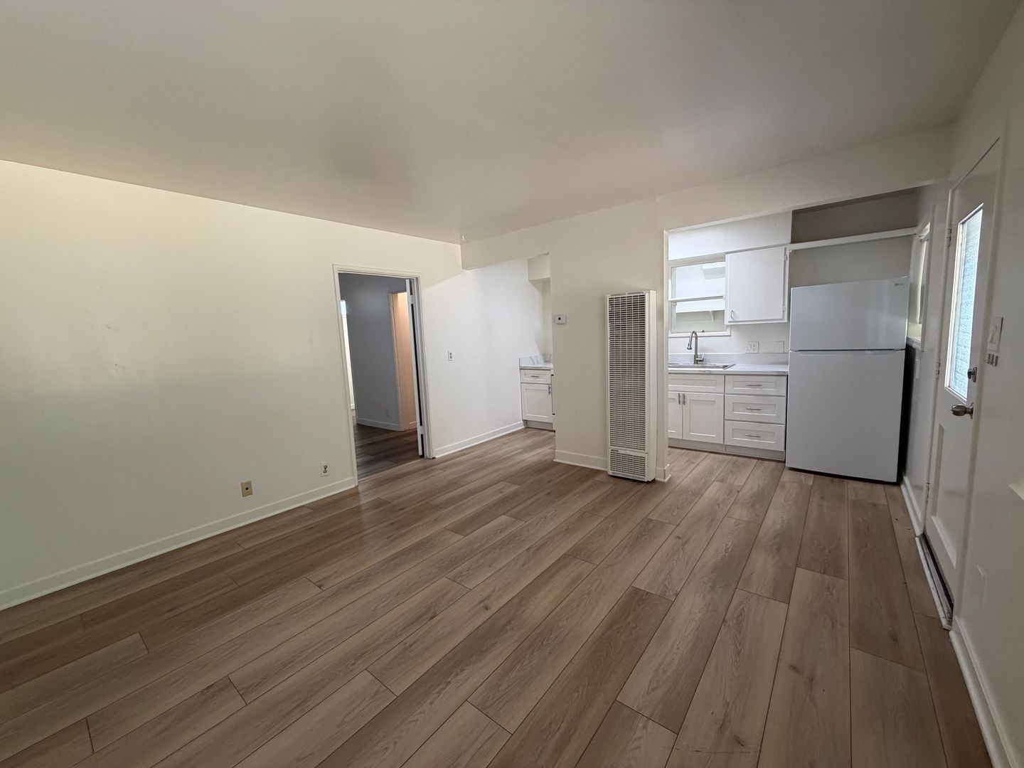622 S. Kalmia St. #B - Escondido - California - 1 bed, 1 bath rental property