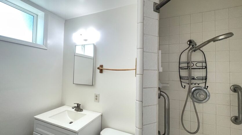 622 S. Kalmia St. #B - Escondido - California - 1 bed, 1 bath rental property