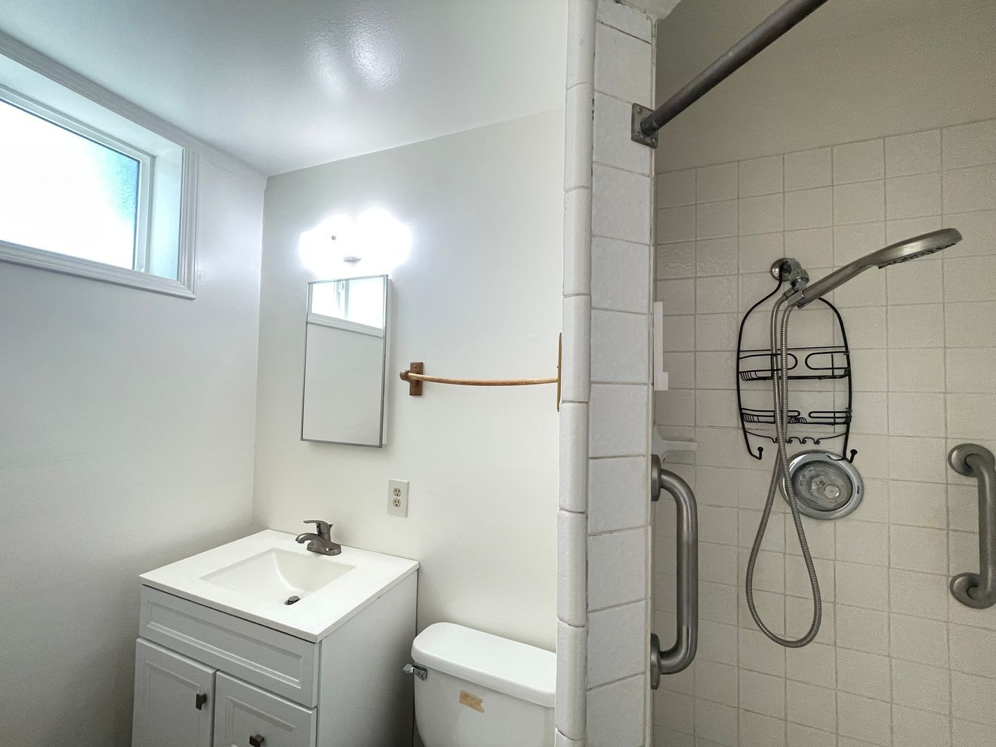 622 S. Kalmia St. #B - Escondido - California - 1 bed, 1 bath rental property